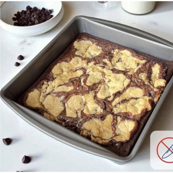 Square Gray Baking Pan - Picture 8 of 10